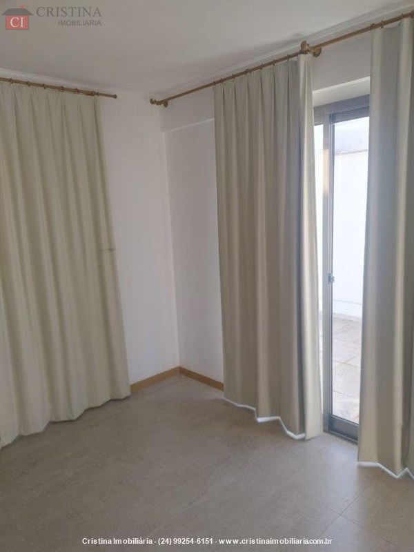 Cobertura para Alugar no Campos Elíseos em Resende