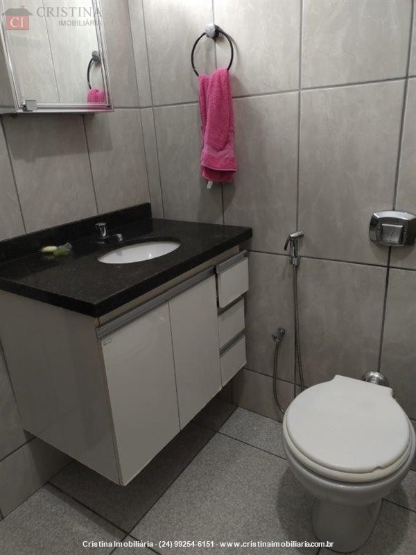 Casa para Alugar no Morada da Colina em Resende
