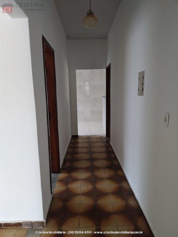 Casa para Alugar no Morada da Colina em Resende