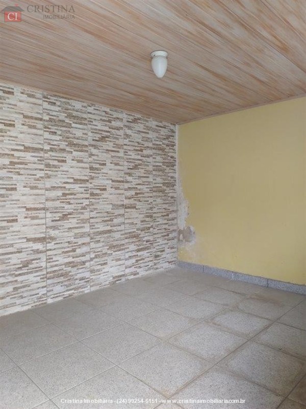 Casa para Alugar no Morada da Colina em Resende