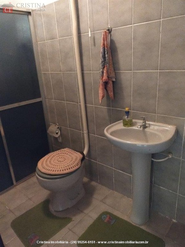 Casa para Alugar no Morada da Colina em Resende
